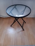 Ein toller kleiner Tisch