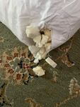 Sehr hart, kein Memory Foam, starker chemischer Geruch – nicht wie beschrieben.”
