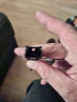 Adapter passt nich auf vor facelift, mir zu blöd mich weiter mit dem Geschäftsführer rum zuschlagen. Nehme die originalen Kabel mit Kabelschuhen, die gelieferten Kabel sind eh zu dünn. Also fürn Arsch
