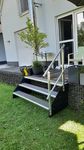 Freistehende, dreistufige Treppe