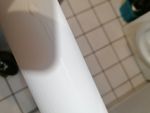 2 Stuhlbeine haben Macken bzw. Lackierschäden ( s.Fotos ).