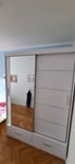 Kleiderschrank 