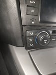 NEKUPOVAŤ!!! Rádio nesedí na BMW E90 s vyhrevom predných sedadiel