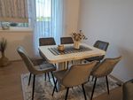 Sehr schöne moderne und bequeme Stühle