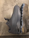Der gelieferte Schuh ist niemals 45 mein Schuh daneben ist 45