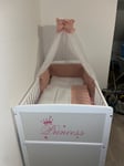 Sehr schönes bett