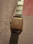 Sehr elegante Uhr 