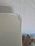 Produkt wurde beim Nachbarn abgegeben.Nach dem Auspacken sahen wir diese 2 Schäden.Sicherlich Transportschäden.