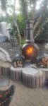 Spitze dieser Kamin im Garten 