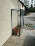 Gewächshaus für Tomaten auf der Terrasse 