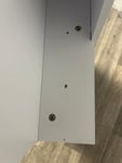 Teile Nummer 28 Falsche Löcher für Schrauben 2 cm müsste ich versetzen und neu Löcher machen 