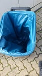 Mülltonne für den Laden