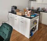 Schöne Kücheninsel