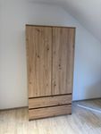 Schöner Kleiderschrank