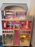 Wunderschönes Puppenhaus – unsere Tochter ist begeistert!