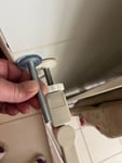 Vis trop longues pour une ouverture de 79,4 cm