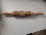 Teigrolle mit Prägung