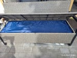 Sofa bardzo słabej jakości .