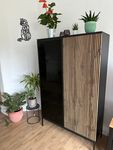 Schöner Vitrinenschrank.