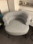 Sessel mit wellige Sessel mit willigen Falten auf der Sitzfläche.!!!