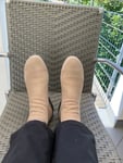 Schuhe sind eindeutig nicht grau sondern Beige! Hab sie aber dringend für den Urlaub gebraucht!!! Somit kann ich sie nicht umtauschen!
