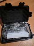 Survival Kit Ausrüstung 32in1 | Outdoor Notfall Überlebenspaket mit Messer, Feuerstahl uvm. | Kompaktes