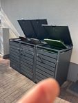Sehr schöne Mülltonnen Box
