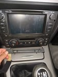 NEKUPOVAŤ!!! Rádio nesedí na BMW E90 s vyhrevom predných sedadiel