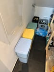 Schmale Abfalleimer in schönen Farben