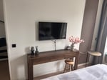 Mooie side table!