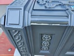Unzureichende Nahtlackierung über die gesamte Länge der Längsnaht der einen Seite des Briefkastens