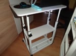 Schön, günstig, praktisch, Laptop-Beistelltisch!