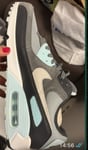 Scarpe conforme alla descrizione 