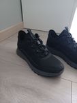 Kaufland _ sportowe buty .