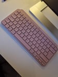 Sehr gute Tastatur im kleinen Format