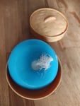 Ich bin einfach nur enttäuscht!!! Erstens: Das Produkt kam 3 Tage nach dem eigentlichen Liefertermin bei uns an. Zweitens: Es ist schon nach kurzem Quetschen aufgeplatzt! Absolut nicht empfehlenswert. Mein Sohn ist unendlich traurig!!!