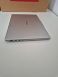 Toller Laptop, sehr schnell и zuverlässig!