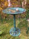 Tummelplatz für Gartenvögel