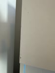 Schöner Schrank, aber leider etwas schmutzig.