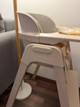 Kompakter und leichter Baby-Stuhl