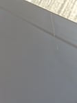Wurde mit einem großen Kratzer geliefert 