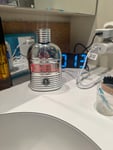 Très bon parfum boisé 