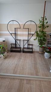 WISFOR Porte-fleurs, 2 étagères à plantes avec 6 niveaux/4 crochets, 136.5cm de haut Porte-plantes Étagère à fleurs pour balcon intérieur Escalier à fleurs salon Photo du client 2