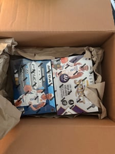 Panini Mosaic 2022/23 Basketball Asia Mega Box – Trading Cards + Gratis Card Up Schutzhüllen Kunden-Foto 1