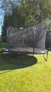 Aga SPORT EXCLUSIVE Trampolin 427 cm 14 ft Schwarz, Kindertrampolin, Gartentrampolin mit Sicherheitsnetz + Schutznetz + Leiter Kunden-Foto 6
