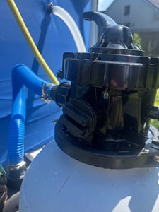 tillvex Système de filtration à sable pour piscine 10 m³/h incl. 800g de boules de filtration bleues | Système de filtration vanne 7 voies & adaptateur 2en1 Ø32mm - 38mm | Filtre de piscine avec indicateur de pression | Filtre à sable pour piscine Photo du client 4