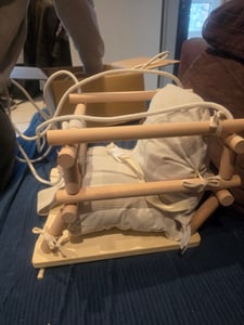 Faziango Schaukeln für Kinder Kinderschaukel mit Kissen Kleinkindschaukel Babywippe Verandaschaukel Babyschaukel Holzschaukel Kissen, beige Kunden-Foto 1