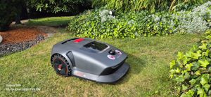 MOVA 1000 Mähroboter – UltraView™ Navigation für bis zu 1000 m², Intelligente Hindernisvermeidung, Kabellose Station, Ideal für große Rasenflächen Kunden-Foto 6