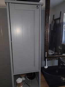 VASAGLE Badezimmerschrank mit Beleuchtung, Aufbewahrungsschrank mit verstellbaren Ablagen, offene Fächer, Wolkenweiß Kunden-Foto 2