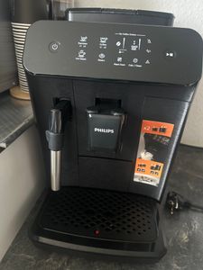 Philips Kaffeevollautomat 1200 Series, 2 Kaffeespezialitäten, Schwarz (EP1220/00) Kunden-Foto 4